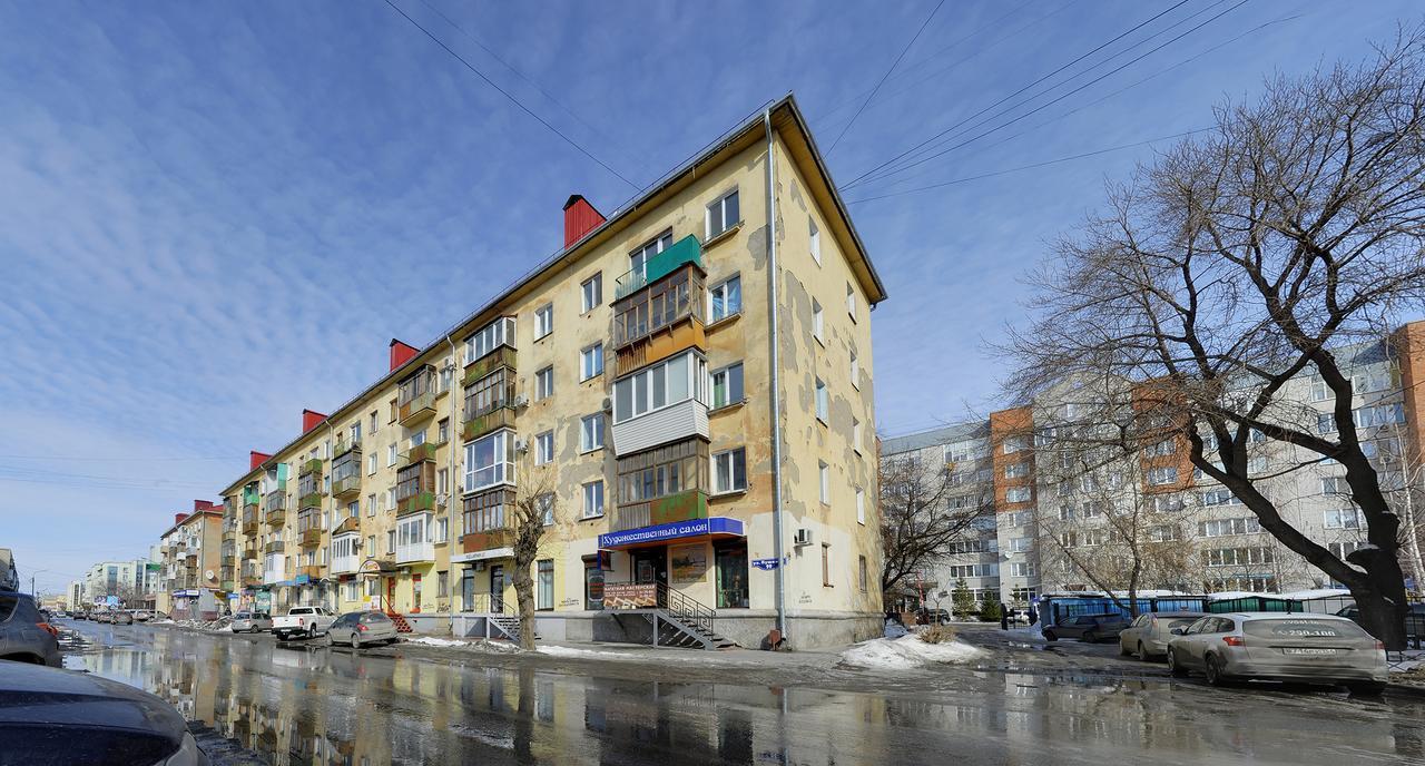 Omsk Sutki Apartments At Pushkina 99 Floor 3 Esterno foto